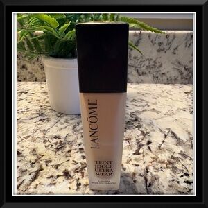 TEINT IDOLE ULTRA WEAR FOUNDATION 330N